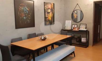 Apartamento com 3 quartos à venda em Vila Bastos - SP