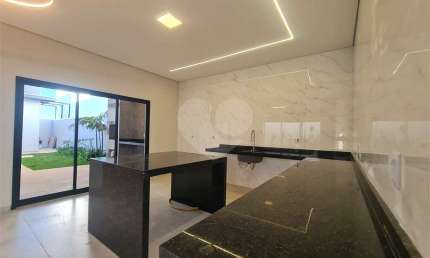 Condomínio com 3 quartos à venda em Jardim Novo Horizonte - SP