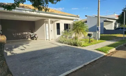 Condomínio com 3 quartos à venda em Zona Industrial - SP