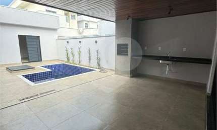 Condomínio com 3 quartos à venda em Aparecidinha - SP