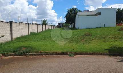 Condomínio à venda em Jardim Residencial Jardim - SP