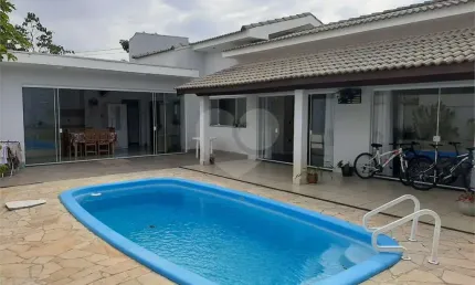 Condomínio com 3 quartos à venda ou para locação em Centro - SP