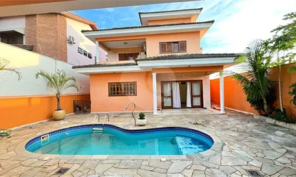 Casa com 4 quartos para locação em Jardim Pagliato - SP