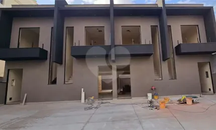 Casa de vila com 2 quartos à venda em Jardim Americano - SP