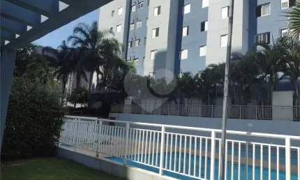 Apartamento com 2 quartos à venda ou para locação em Parque Campolim - SP