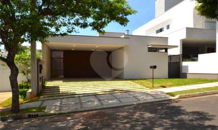 Condomínio com 3 quartos à venda em Bairro Da Vossoroca - SP