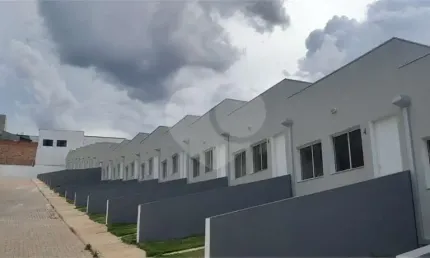 Condomínio com 1 quartos à venda em Jardim Maria Lúcia - SP