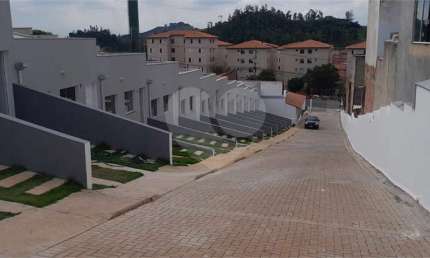 Condomínio com 1 quartos à venda em Jardim Maria Lúcia - SP