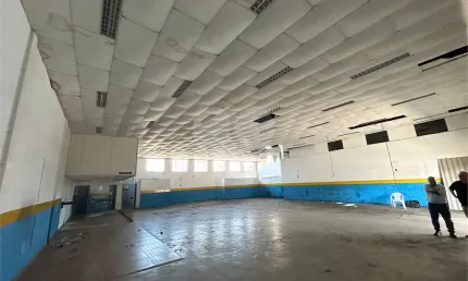 Barracão / Galpão / Depósito à venda na Avenida General Carneiro, Vila Lucy, Sorocaba