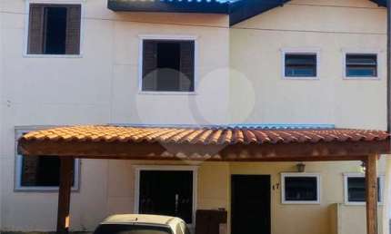 Condomínio com 3 quartos à venda em Jardim Santa Cecília - SP