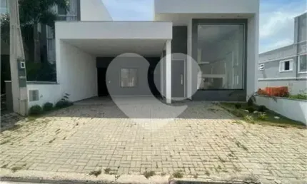 Condomínio com 3 quartos para locação em Brigadeiro Tobias - SP