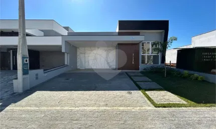 Condomínio com 3 quartos à venda em Cajuru Do Sul - SP