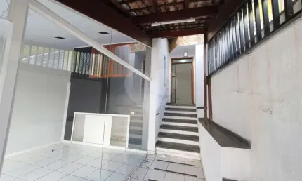 Casa com 3 quartos à venda em Vila Independência - SP