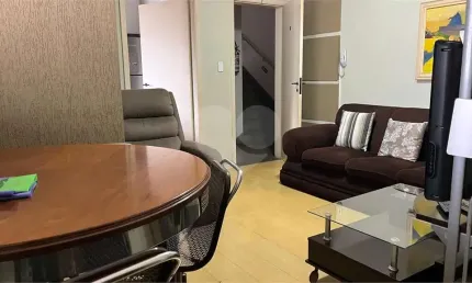 Apartamento com 2 quartos para locação em Vila Lucy - SP