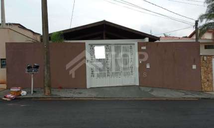 Casa com 3 quartos à venda no Jardim Cardinalli, São Carlos , 200 m2 por R$ 690.000