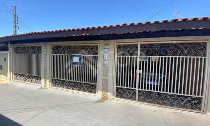 Casa com 2 quartos à venda no Jardim Beatriz, São Carlos , 182 m2 por R$ 402.000