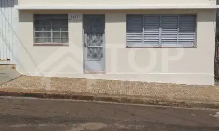 Excelente casa de 2 dormitorios, em excelente localizacao
