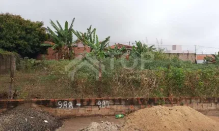 Terreno à venda no Jardim Embaré, São Carlos 