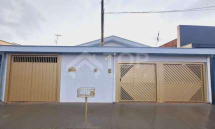 Casa com 4 quartos à venda na Vila São José, São Carlos 