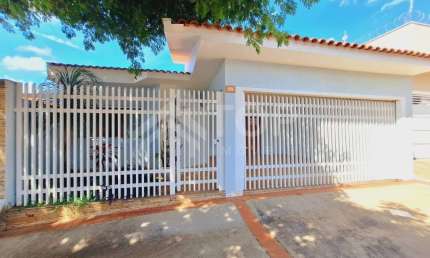 Casa com 3 quartos à venda no Residencial Itamarati, São Carlos , 167 m2 por R$ 532.000
