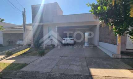 Linda Casa a Venda em Condominio Fechado , com moveis planejados, sala com Pe direito alto, area gourmet, Ofuro e muito mais..