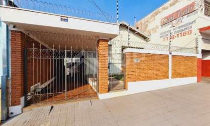Casa para fins Comercial para Venda ou Locacao com 3 quartos no Vila Costa do Sol, Sao Carlos