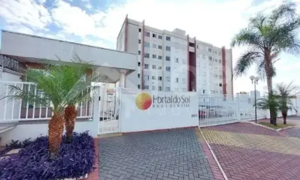 Apartamento com 2 dormitorios a venda em condominio fechado com portaria 24 horas, apartamento com moveis planejados embutidos.