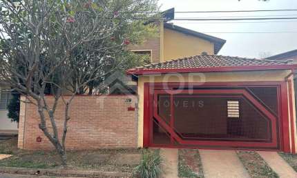 Casa em condomínio fechado com 3 quartos para alugar no Residencial Parati, São Carlos , 179 m2 por R$ 3.200