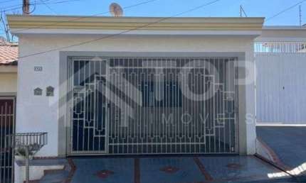 CASA A VENDA COM 3 DORMITORIOS SENDO 1 SUITE NO JARDIM NOSSA SENHORA APARECIDA