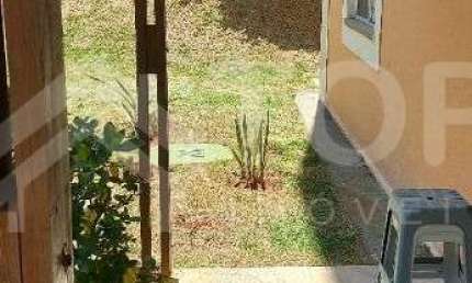 Apartamento proximo ao Shopping Iguatemi, terreo com quintal.