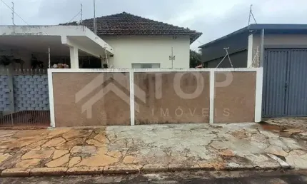 Casa espacosa para locacao e vendas proximo ao Poupa Tempo e estacao