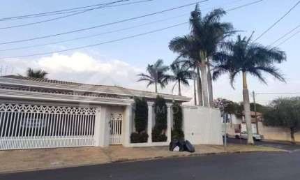 Casa com 3 quartos à venda no Jardim Botafogo 1, São Carlos , 241 m2 por R$ 900.000