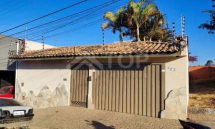 Casa com 3 quartos à venda no Jardim Munique, São Carlos , 190 m2 por R$ 456.000