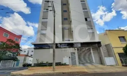 Lindo apartamento no Ed. Ferretto, todo mobiliado, com 1 dormitorio no centro da cidade