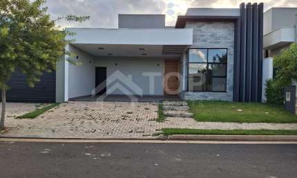 Excelente casa nova, com 3 suites no Village Damha IV