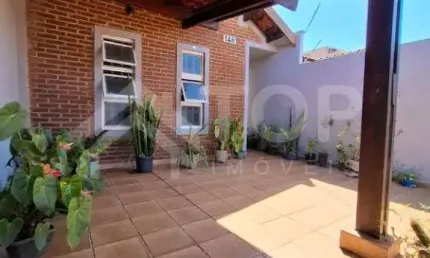 CASA A VENDA COM 2 QUARTOS SENDO 1 SUITE NO JARDIM BANDEIRANTES