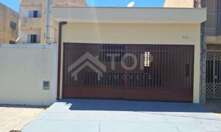 Lindo imovel com 3 dormitorios, sendo 1 suite no Bairro Cidade Jardim