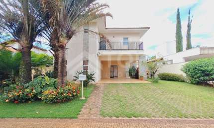 CASA COM 3 DORMITORIOS SENDO 3 SUITES PARA VENDER OU ALUGAR NO CONDOMINIO SWISS PARK SAO CARLOS.