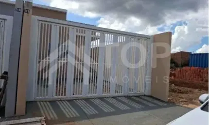 Excelente casa de 2 dormitorios novinha no parque industrial para vendas
