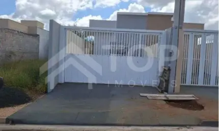 Excelente casa de 2 dormitorios novinha no parque industrial para vendas