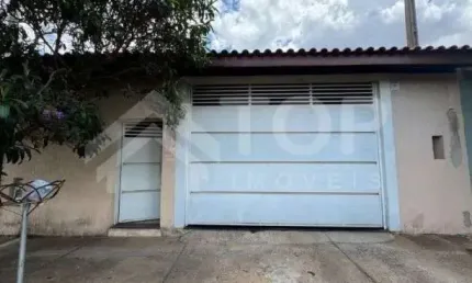 Linda casa no bairro Jardim Araucaria com 2 dormitorios