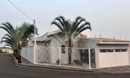 Lindo imovel de 3 dormitorios com 1 suite em excelente localizacao no bairro jardim brasil
