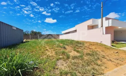 Terreno em condomínio fechado à venda no Jardim Jóckei Club A, São Carlos  por R$ 250.000