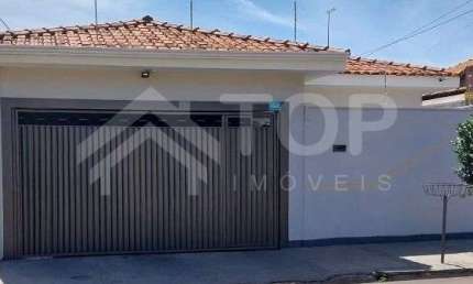 Linda casa de 3 dormitorios com 1 suite no bairro Res. Itamarati, em frente ao Ses.