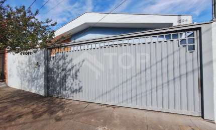 Casa com 3 quartos para alugar na Vila Boa Vista 1, São Carlos , 206 m2 por R$ 2.800