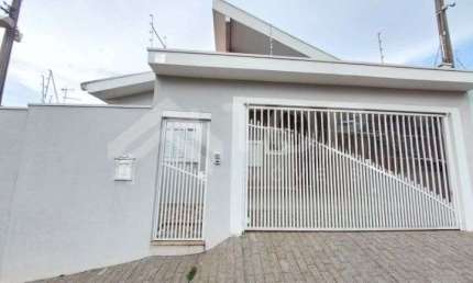 Casa com 4 quartos para alugar no Jardim Gibertoni, São Carlos , 220 m2 por R$ 4.400