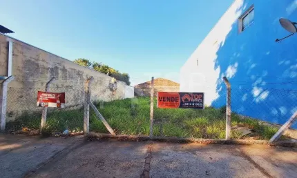 Lote plano de uso misto em um dos principais corredores comerciais da cidade.