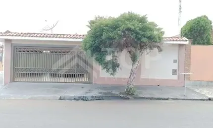 Excelente imovel com 2 dormitorios sendo 1 suite no bairro Jardim Cruzeiro do Sul