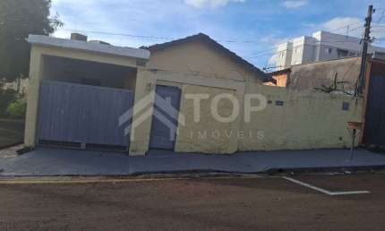 Excelente imovel com 3 dormitorios, proximo a Santa Casa, USP e de facil acesso a regiao central