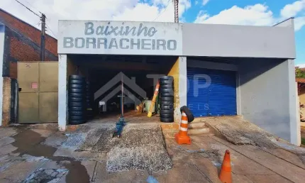 Casa com 2 quartos à venda na Vila Brasília, São Carlos , 165 m2 por R$ 370.000